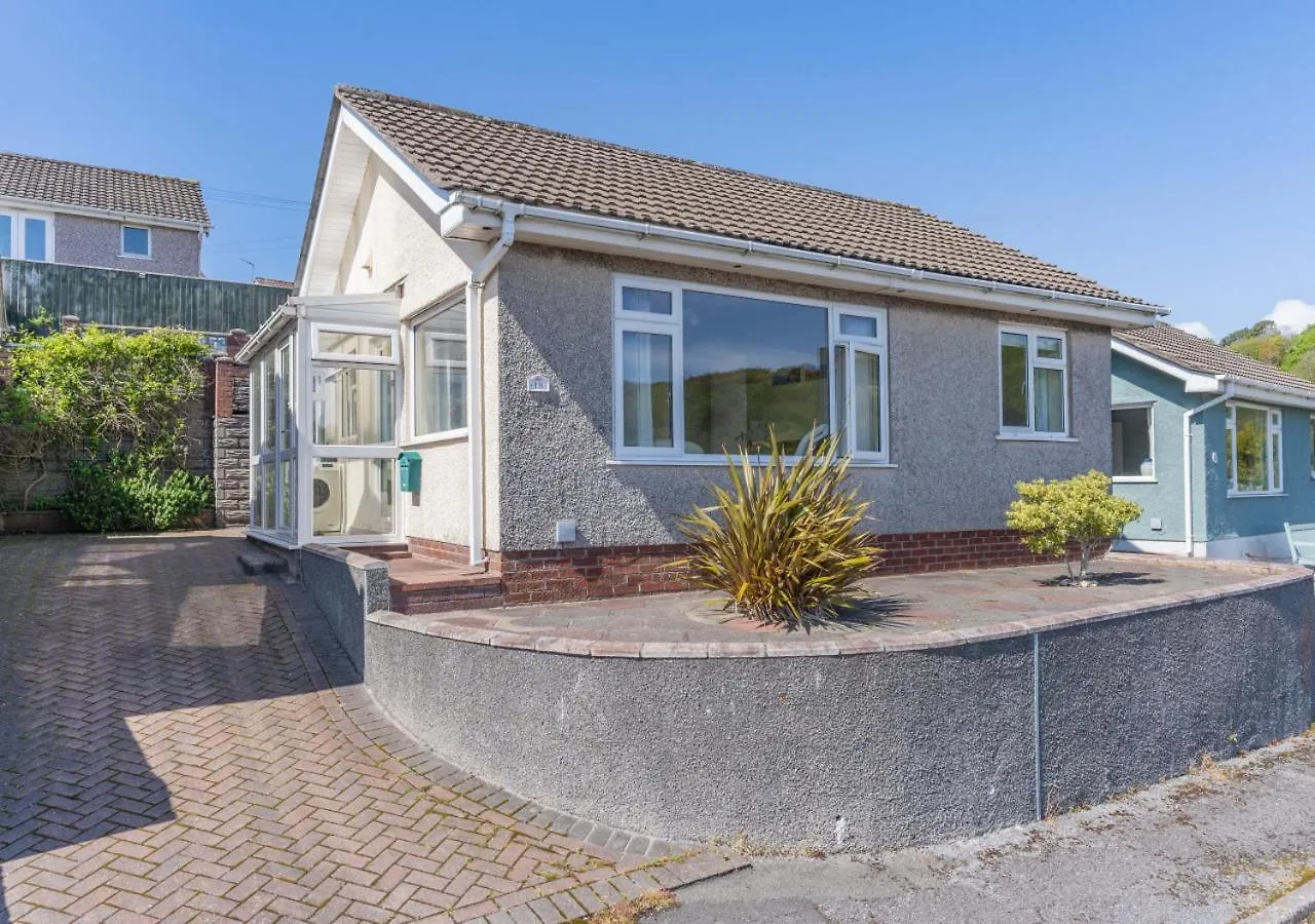 Whispering Winds Villa The Mumbles 0*,  United Kingdom